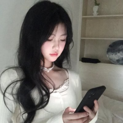 男生女生向前冲